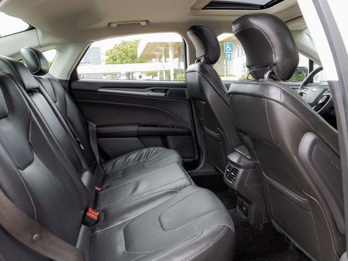 Used 2013 Ford Fusion Titanium w/ Titanium Driver Assist Pkg image 16