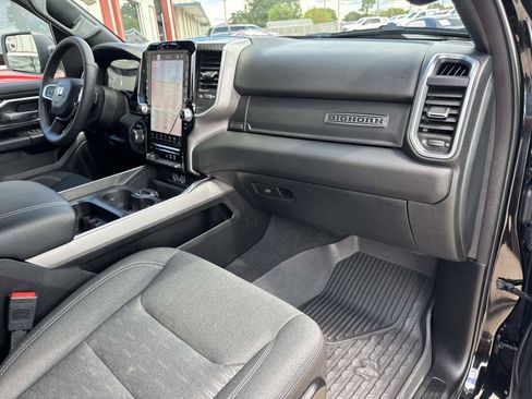 Used 2025 RAM 1500 Big Horn AWD/4WD image 12