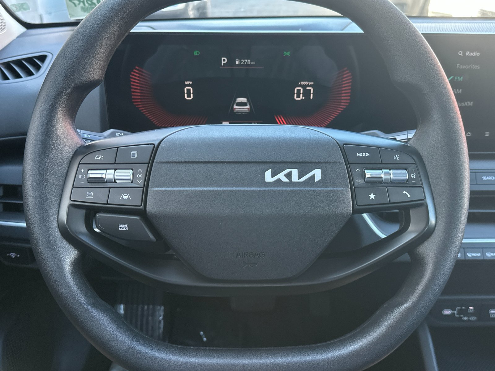 Used 2025 Kia K4 FWD image 22
