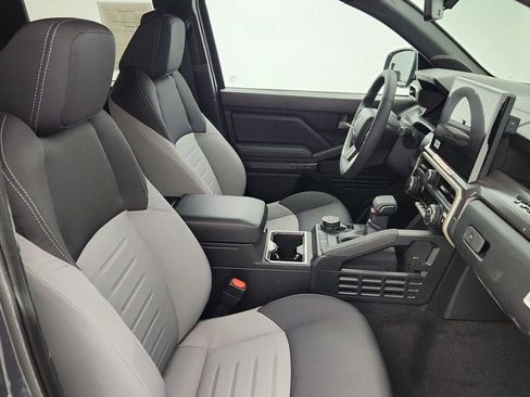 Used 2025 Toyota Tacoma TRD Sport image 22