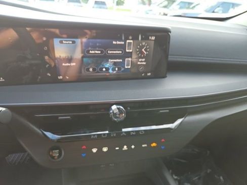 Certified 2025 Nissan Murano SV image 17