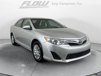 Used 2014 Toyota Camry LE image 1