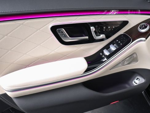 Used 2022 Mercedes-Benz S 580 4MATIC Sedan image 10