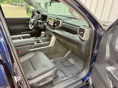 Used 2023 Toyota Tundra SR5 w/ SR5 Premium Package AWD/4WD image 20