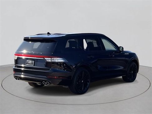 Used 2023 Lincoln Aviator Black Label w/ Jet Package image 5