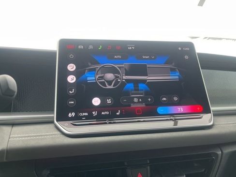New 2026 Volkswagen Tiguan SE R-Line FWD image 18
