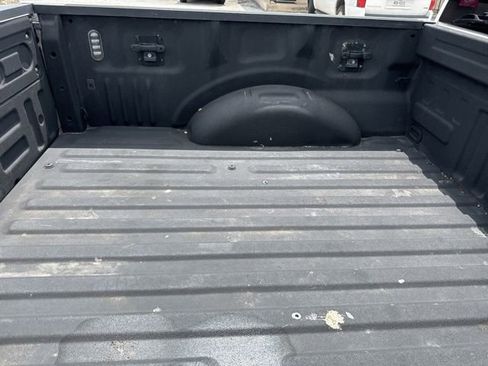 Used 2015 Ford F150 Platinum w/ Equipment Group 701A Luxury AWD/4WD image 25
