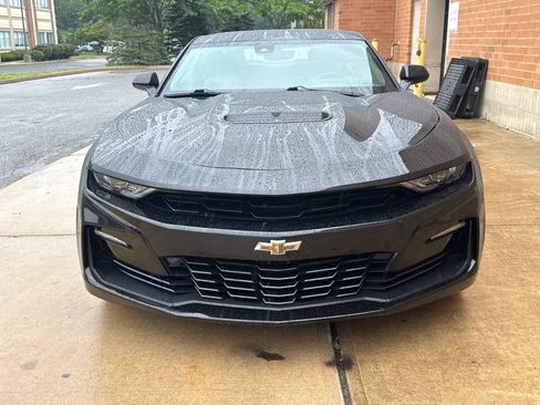 Used 2019 Chevrolet Camaro SS RWD image 2
