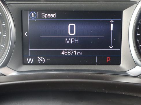 Used 2024 GMC Terrain SLE image 28