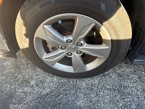 Used 2019 Honda Odyssey EX image 52