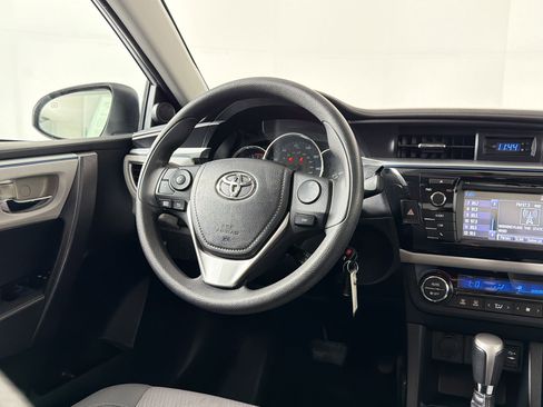 Used 2015 Toyota Corolla LE FWD image 25