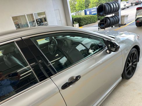 Used 2021 Toyota Camry XSE FWD image 9