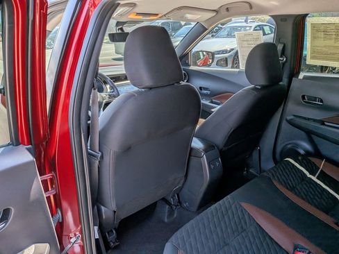 Used 2021 Nissan Kicks SR w/ Interior Electronics Package FWD image 12