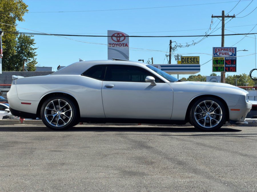 Used 2019 Dodge Challenger R/T w/ Plus Package RWD image 4