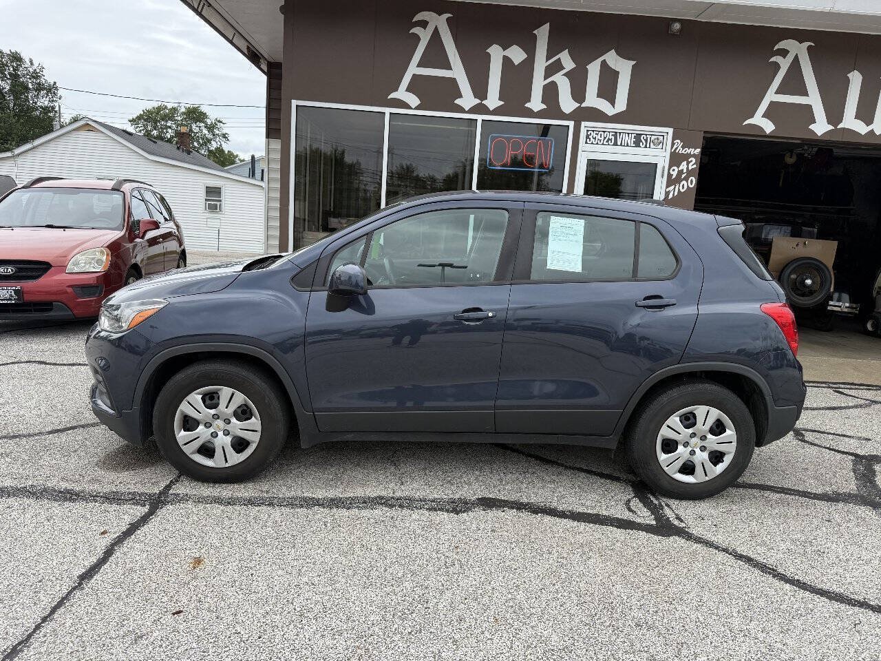 Used 2018 Chevrolet Trax LS FWD image 5