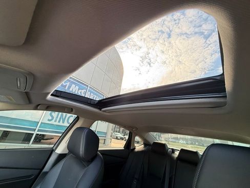 Used 2023 Honda Accord Touring image 5