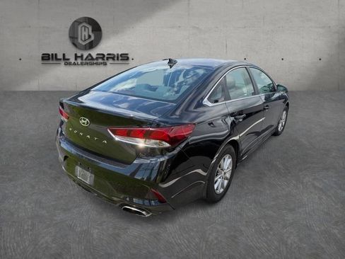 Used 2018 Hyundai Sonata SE FWD image 9