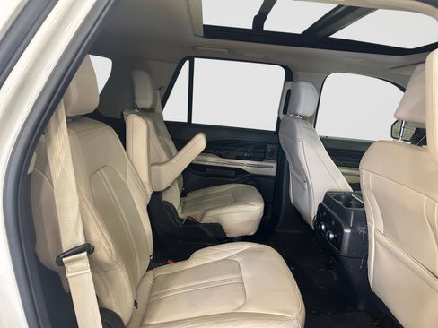 Used 2023 Ford Expedition Platinum RWD image 18