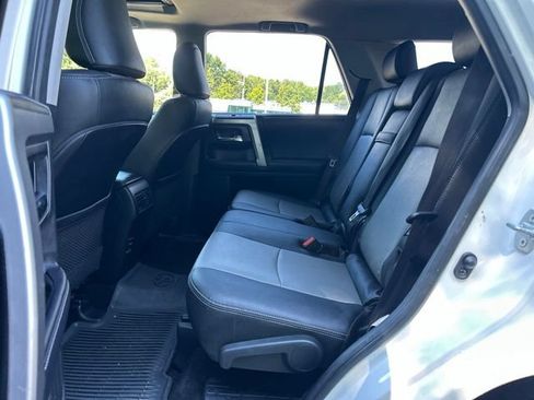 Used 2019 Toyota 4Runner SR5 Premium AWD/4WD image 29