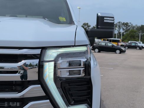New 2026 Chevrolet Silverado 2500 High Country w/ High Country Premium Package AWD/4WD image 12