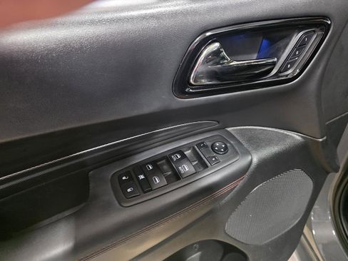 Used 2023 Dodge Durango GT RWD image 12