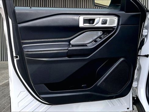 Used 2020 Ford Explorer ST w/ Premium Technology Package image 24