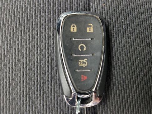 Used 2017 Chevrolet Cruze LT w/ Convenience Package FWD image 32