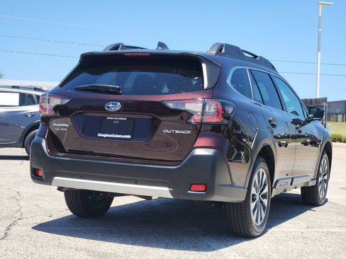 Certified 2023 Subaru Outback Limited AWD/4WD image 4