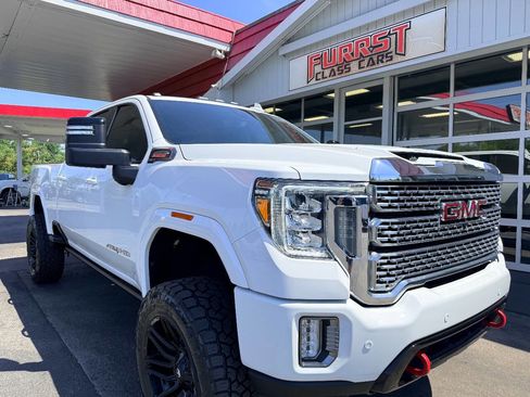 Used 2023 GMC Sierra 2500 AT4 w/ AT4 Premium Plus Package AWD/4WD image 16