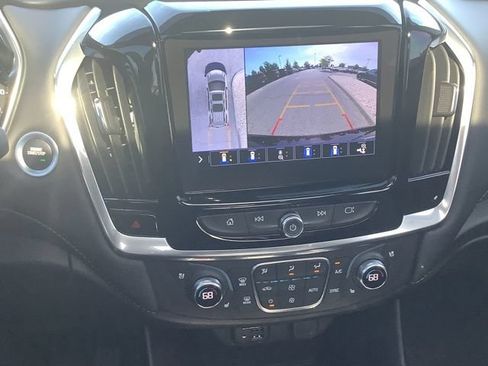 Used 2021 Chevrolet Traverse Premier AWD/4WD image 36