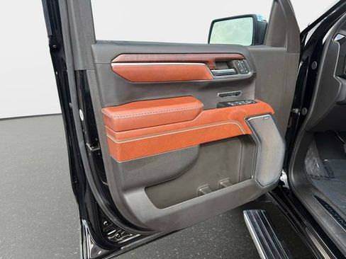Used 2024 GMC Sierra 1500 Denali Ultimate AWD/4WD image 17