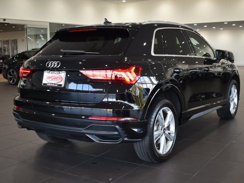 Used 2022 Audi Q3 2.0T Premium image 9