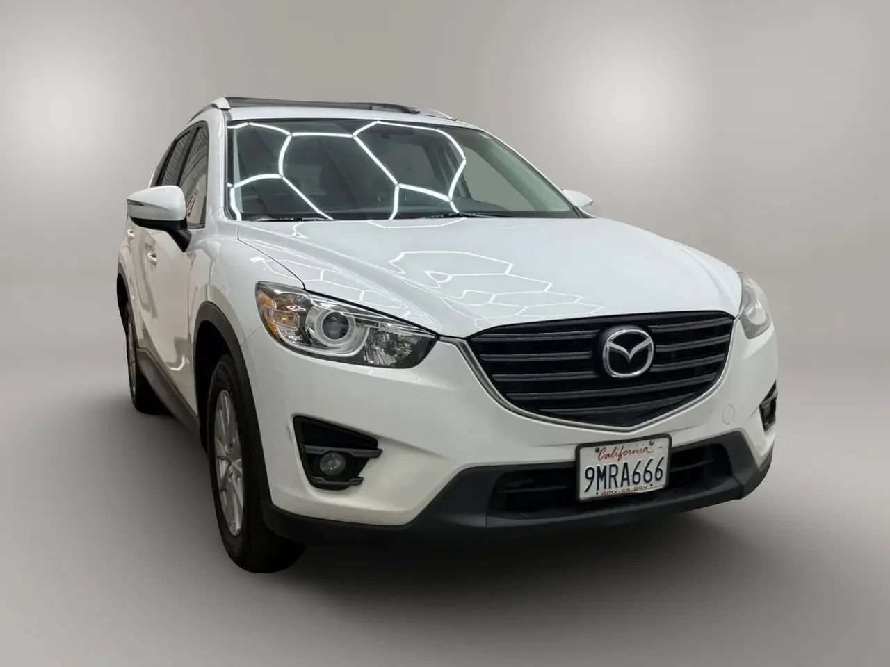 Used 2016 MAZDA CX-5 Touring AWD/4WD image 2