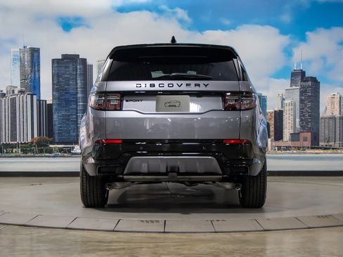 Certified 2025 Land Rover Discovery Sport Dynamic SE image 11