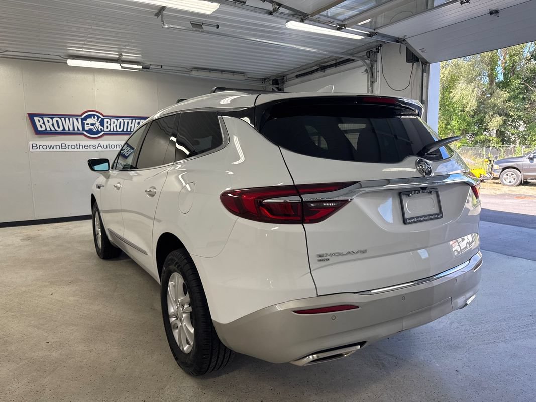 Used 2021 Buick Enclave Essence AWD/4WD image 4