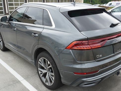 Used 2021 Audi Q8 Premium Plus w/ Premium Plus Package AWD/4WD image 9