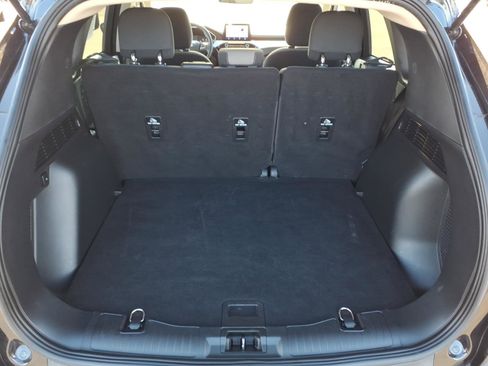 Used 2020 Ford Escape SE image 20