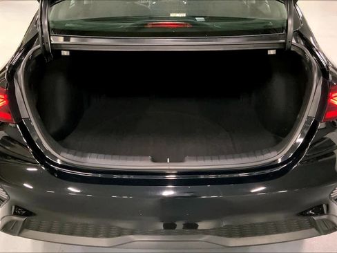 Used 2023 Kia Forte LXS image 32