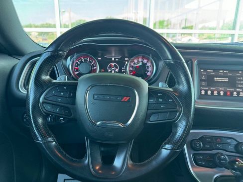 Used 2022 Dodge Challenger GT AWD/4WD image 12