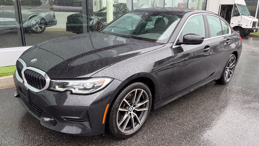 Certified 2021 BMW 330i xDrive Sedan w/ Convenience Package AWD/4WD image 1