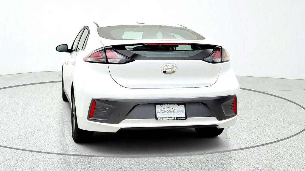 Used 2020 Hyundai Ioniq Limited FWD image 6