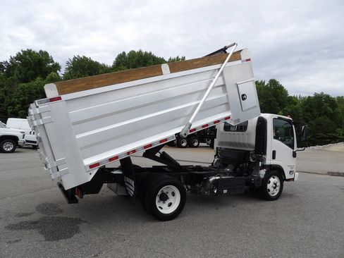 Used 2024 Chevrolet Low Cab Forward 5500HD RWD image 8