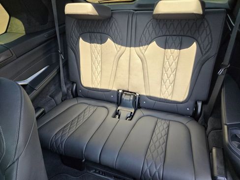 Used 2025 BMW ALPINA XB7 AWD/4WD image 13