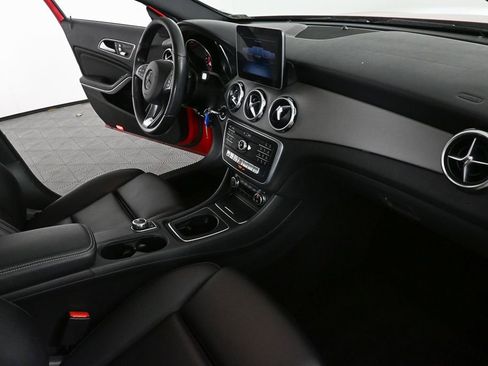 Used 2020 Mercedes-Benz GLA 250 image 24