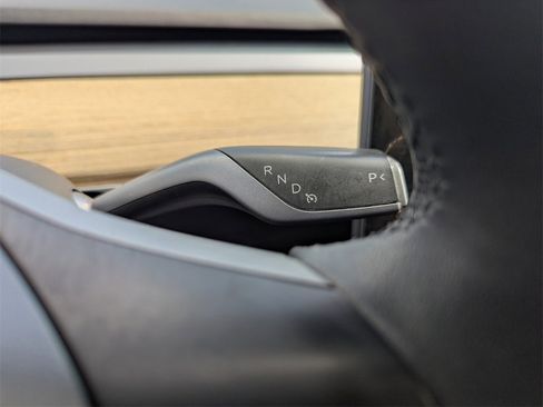 Used 2021 Tesla Model Y 2WD image 26