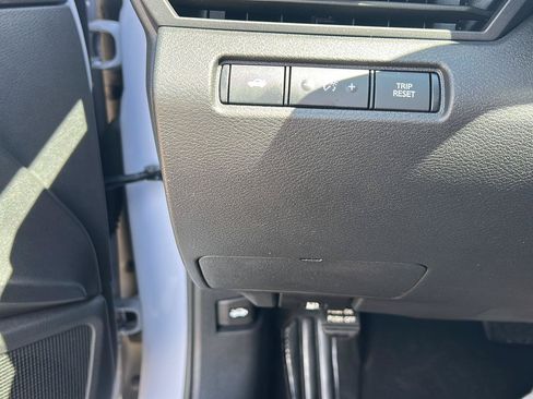 Used 2023 Nissan Altima 2.5 SR FWD image 12