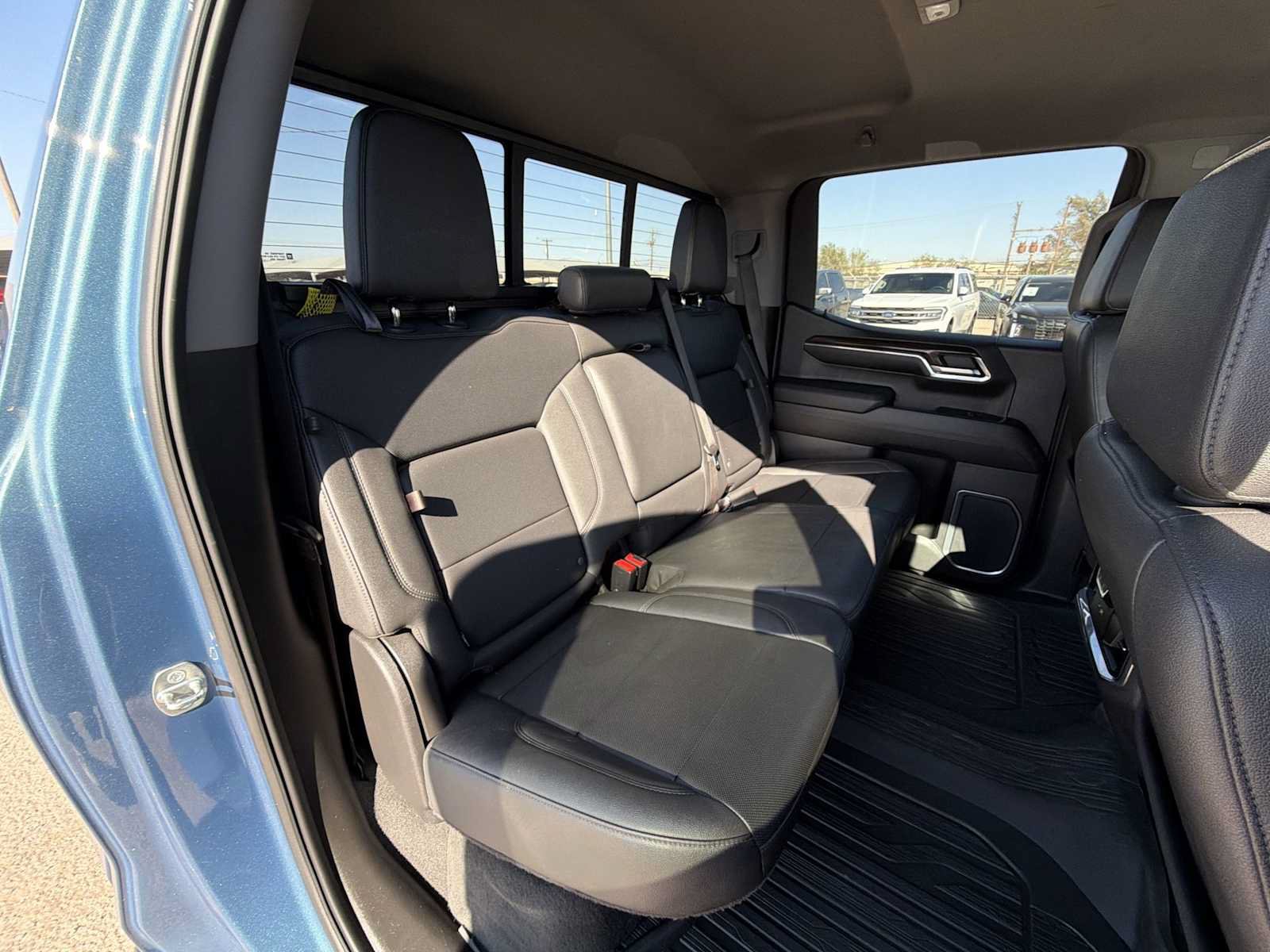 Used 2024 GMC Sierra 1500 SLT AWD/4WD image 21