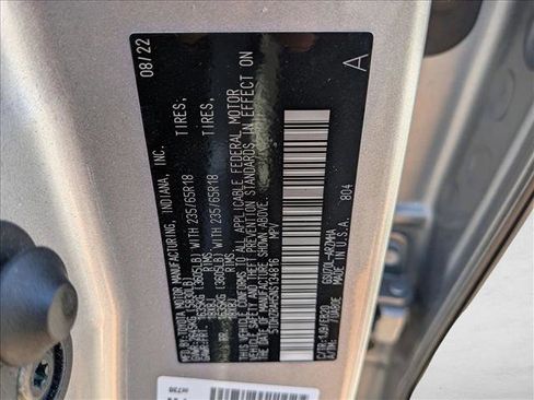 Used 2022 Toyota Highlander XLE image 16