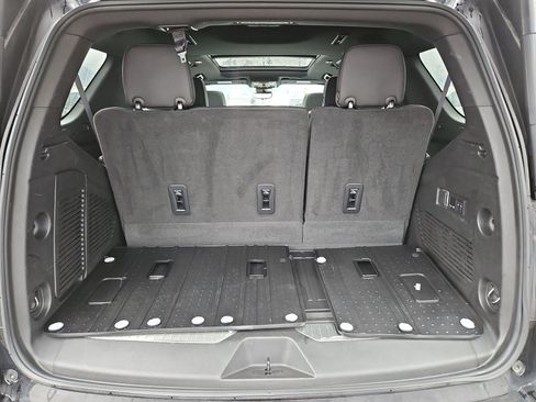 Used 2023 Chevrolet Tahoe Premier image 30