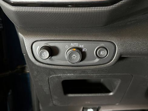 Used 2021 Chevrolet TrailBlazer LT w/ Convenience Package image 19